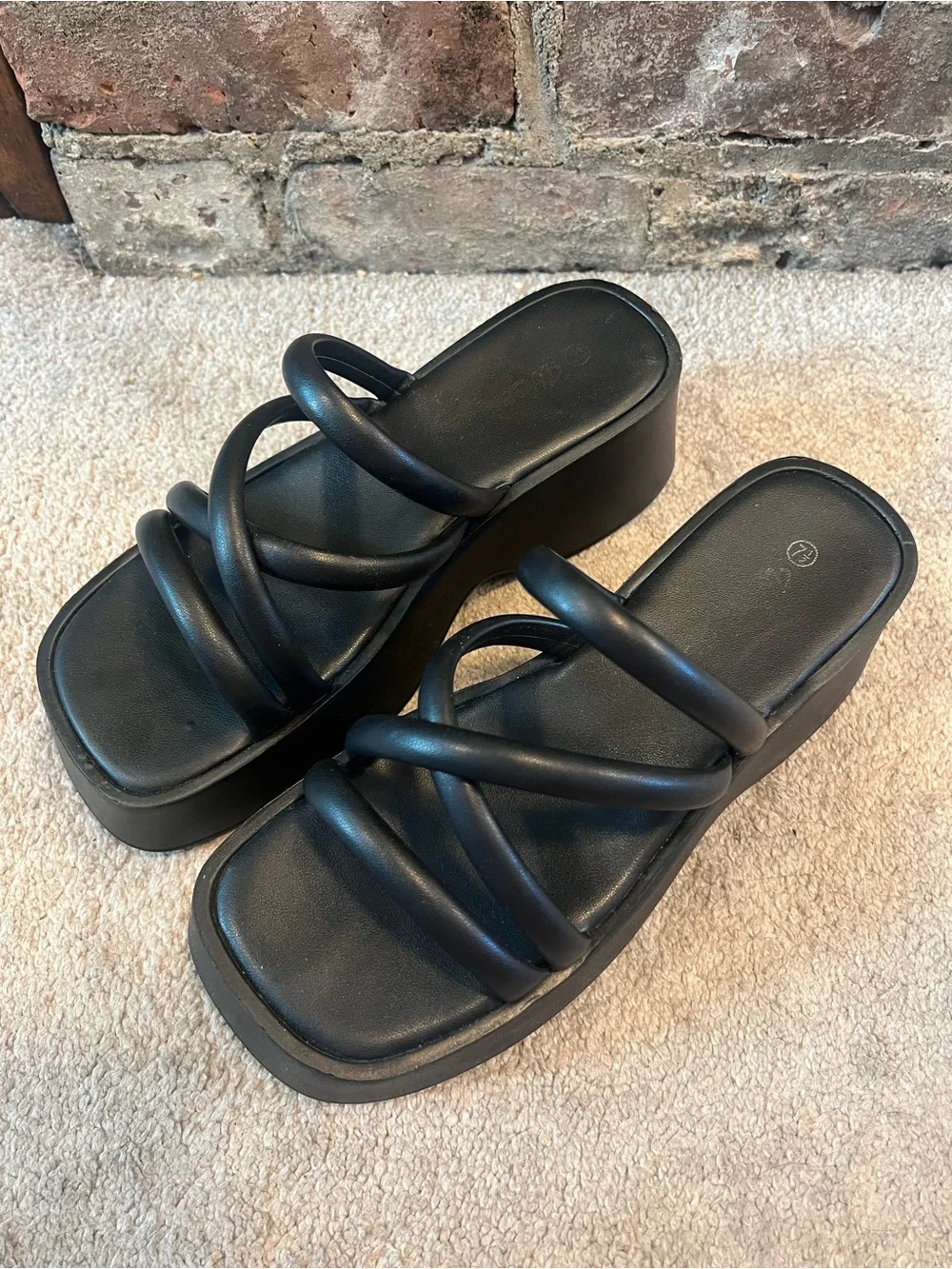 Amazing Lace Black Chunky Platform Strappy Slip On Sandals